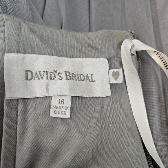 David's Bridal Light Gray Mesh Chiffon Strapless Gown Dress Size 16‎ Women's - Picture 9 of 10
